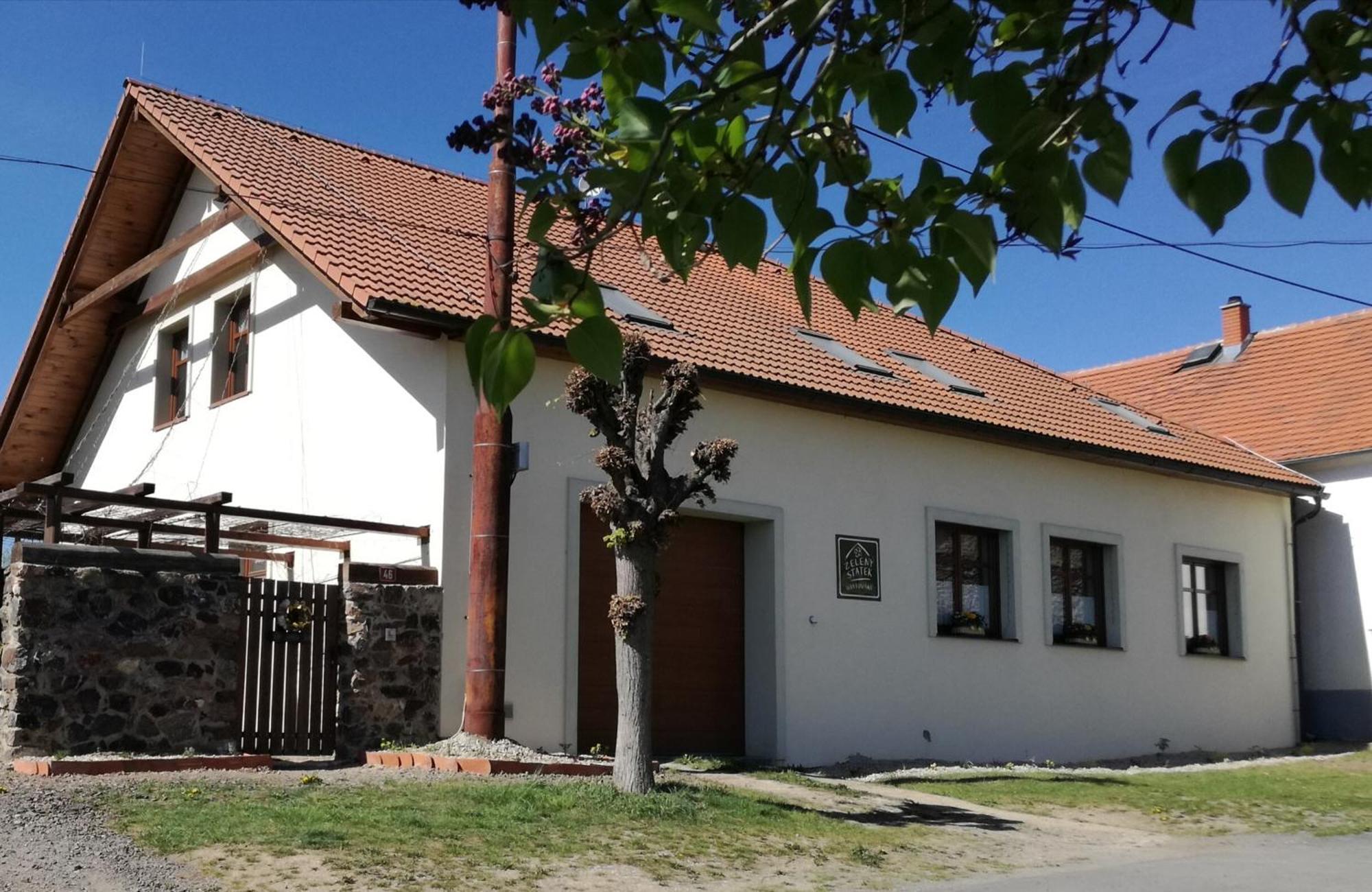 شقة Zeleny Statek Bzova المظهر الخارجي الصورة